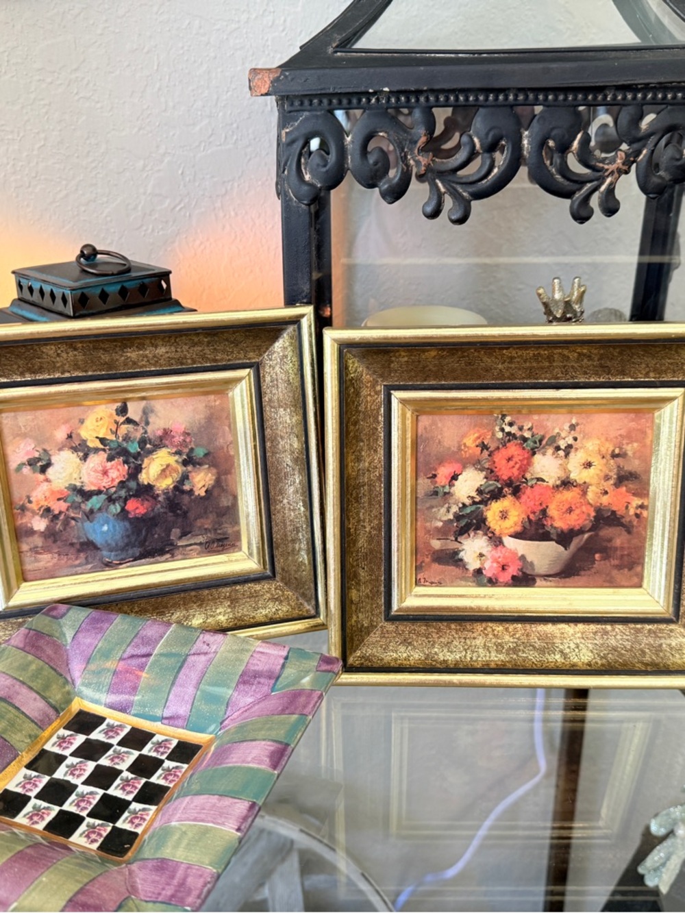 Pair of Vintage Gold wood Framed Floral Still Life Prints - Picture 12 of 15
